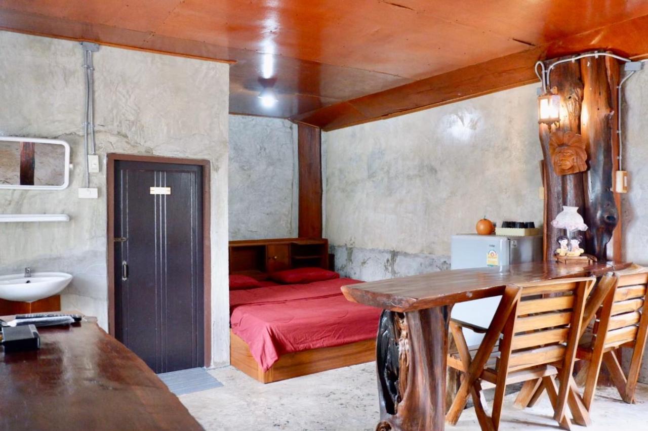 Ban Huai Maenam Noi Chokchai Hotel מראה חיצוני תמונה