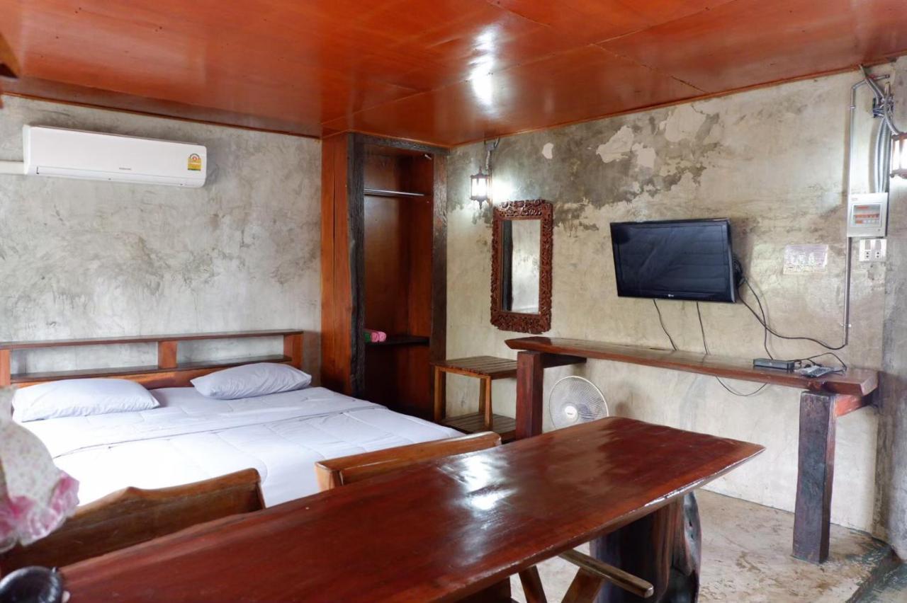 Ban Huai Maenam Noi Chokchai Hotel מראה חיצוני תמונה
