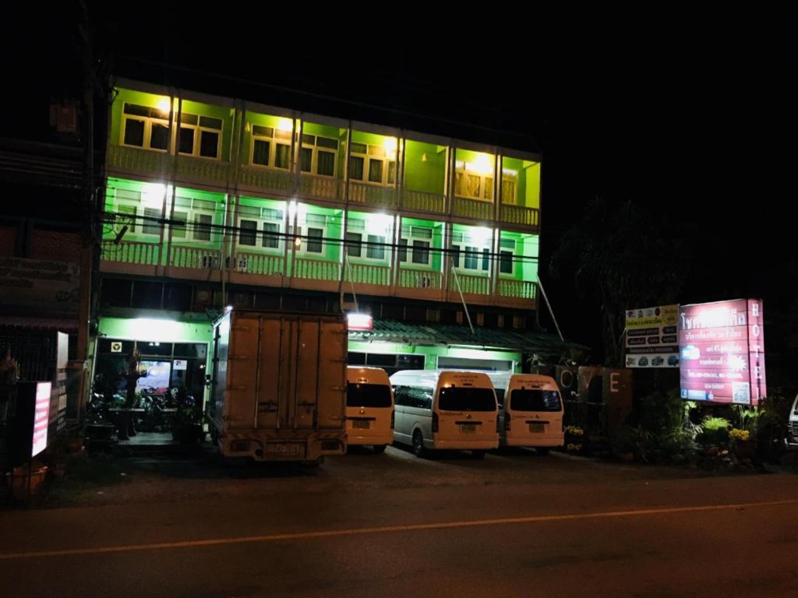 Ban Huai Maenam Noi Chokchai Hotel מראה חיצוני תמונה