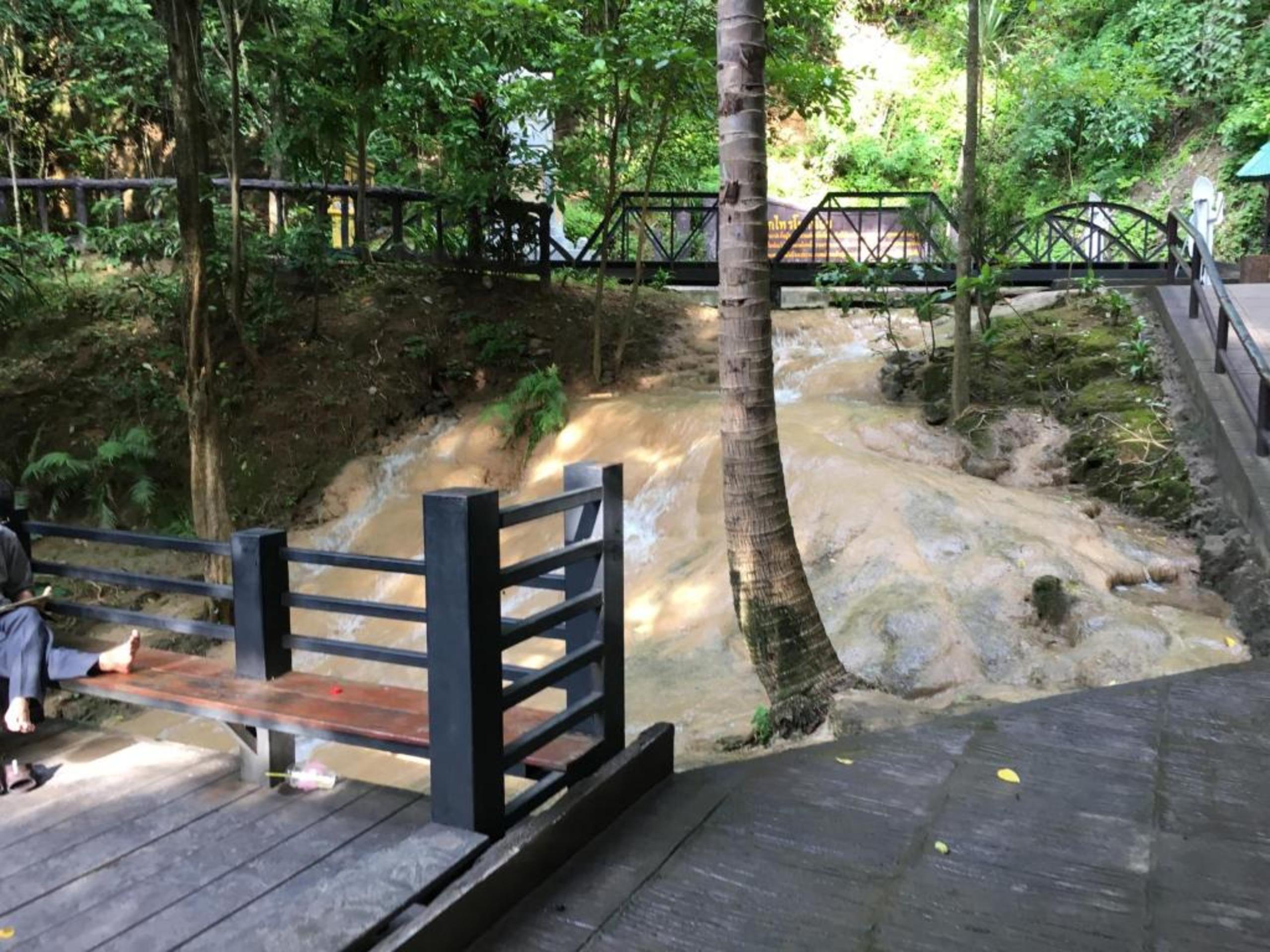 Ban Huai Maenam Noi Chokchai Hotel מראה חיצוני תמונה